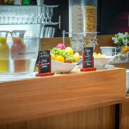 L'orangerie Du Château Des Reynats Hotel Chancelade