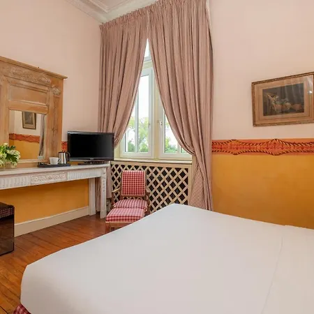 Hotel L'orangerie Du Château Des Reynats Chancelade