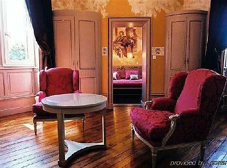 Chateau Des Reynats Ξενοδοχείο 4*