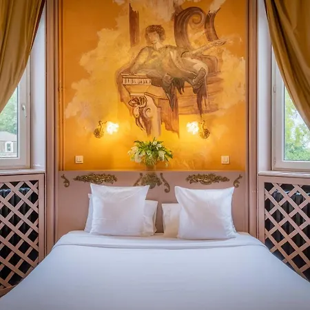 Chateau Des Reynats Szálloda 4*