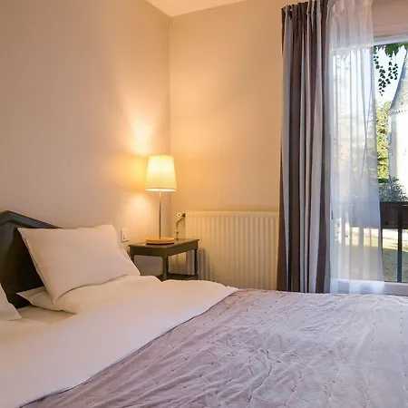 Hotel L'orangerie Du Château Des Reynats Chancelade