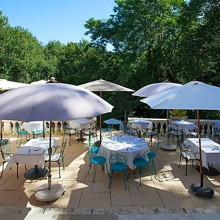 Chateau Des Reynats Hotel 4*