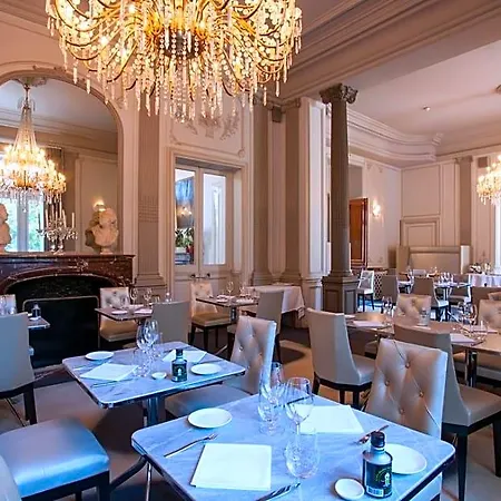 Hotel Chateau Des Reynats