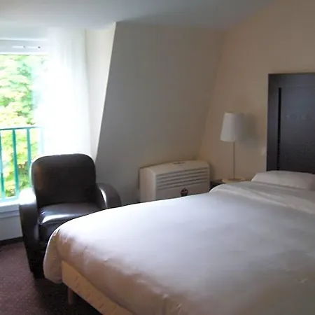 Hotel Chateau Des Reynats