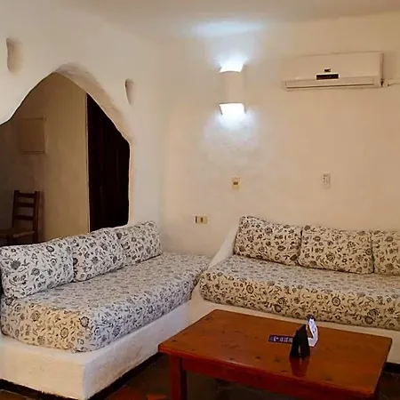 Hotel Chateau Des Reynats