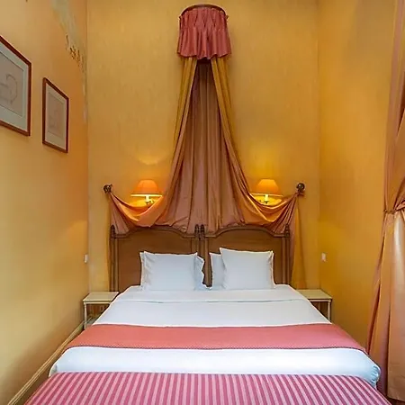 Chateau Des Reynats Hotel