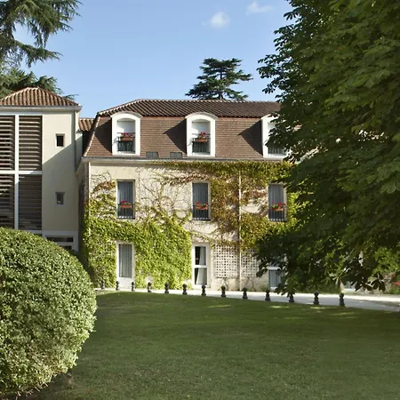 Chateau Des Reynats