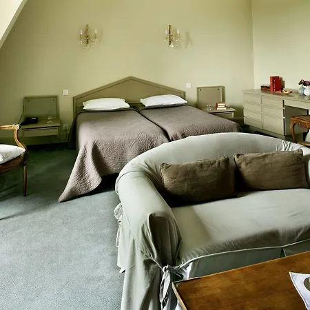 Chateau Des Reynats Отель