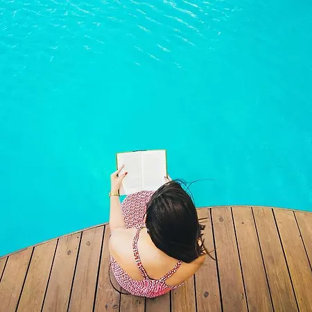 Hotel L'orangerie Du Château Des Reynats Chancelade