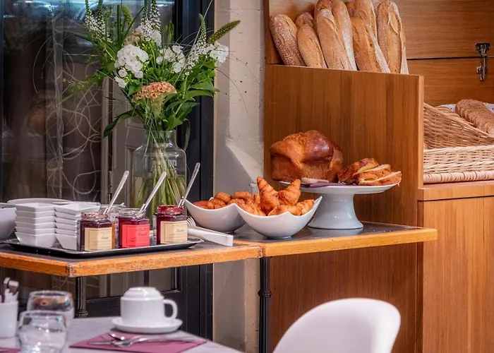 Hotel Chateau Des Reynats