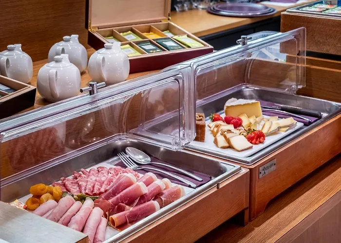 Chateau Des Reynats Hotel