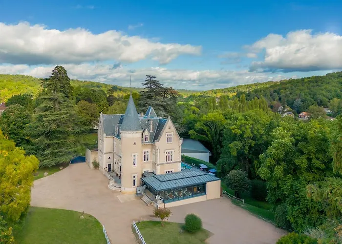 Chateau Des Reynats Hotel 4*