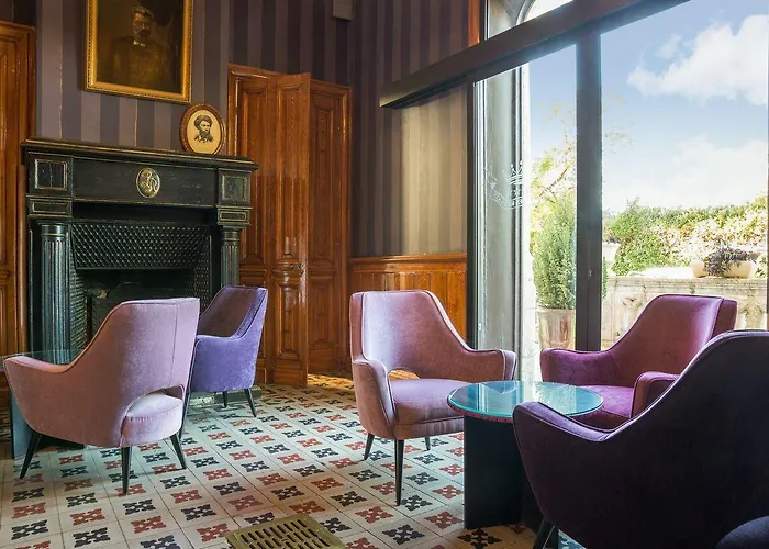 Chateau Des Reynats Hotel 4*