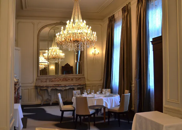 Hotel Chateau Des Reynats