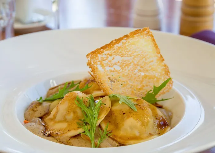 Chateau Des Reynats Hotel 4*