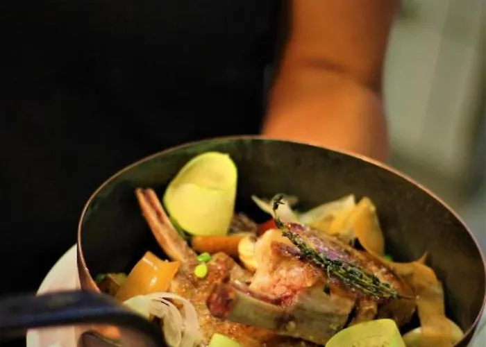 Chateau Des Reynats Hotel 4*