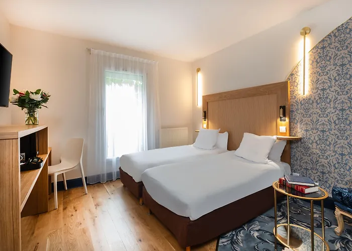 Hotel Chateau Des Reynats